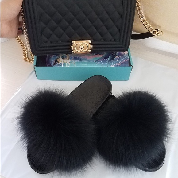 fluffy slides with matching purse